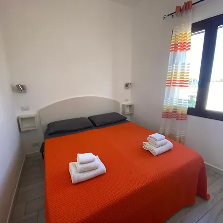 Nora's Flats * Triscina