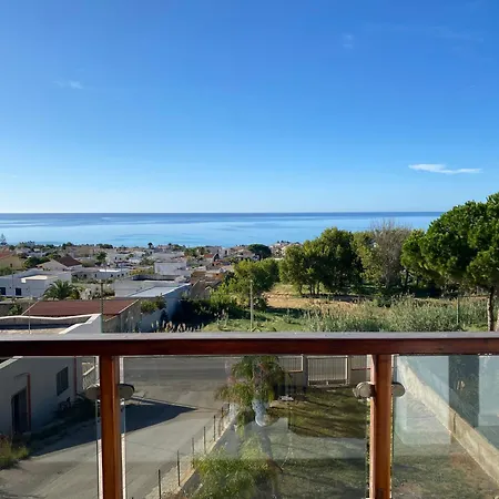 Nora's Flats * Triscina